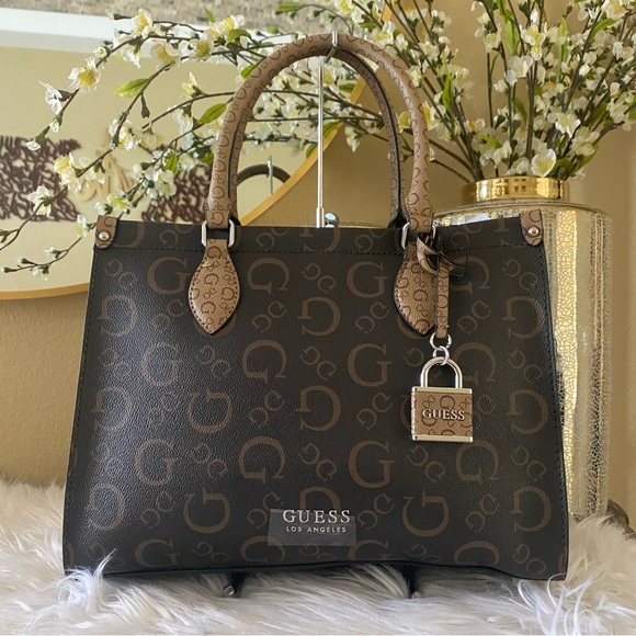 New guess bag - Picture 3 of 9